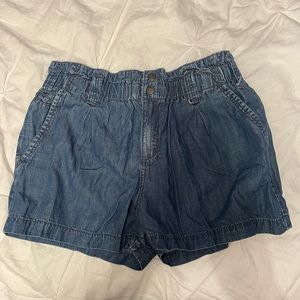 Flowy Jean shorts with stretchy waist band